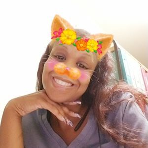 Meet your Posher, Ella